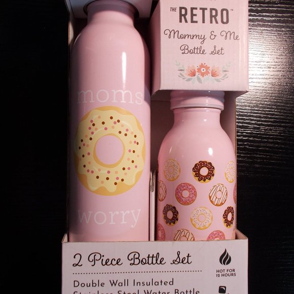 Kitchen Manna Water Bottle Set Poshmark